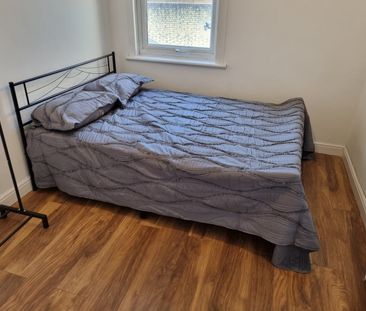 Room in a Shared House, Durham Road, E16 - Photo 3