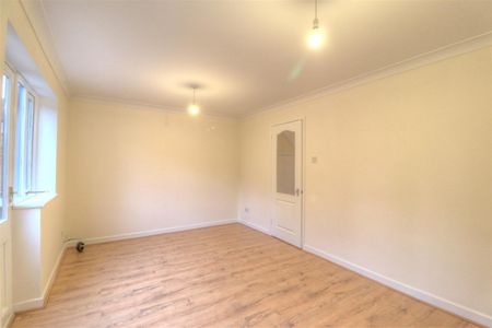 3 BED Semi-detached house To rent - Photo 2