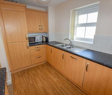 2 bedroom flat to rent - Photo 6