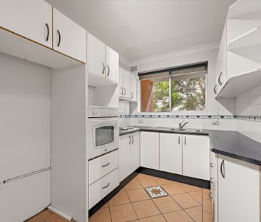 Updated Abode | Ultra Convenience - Photo 5