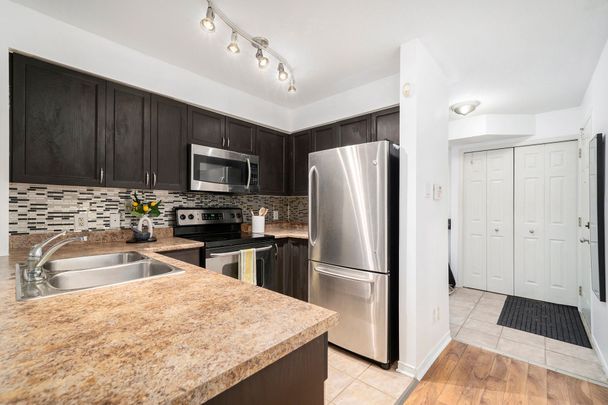 For Lease - 58 Steele Park Private, Cyrville - Carson Grove - Pineview, Ontario - Photo 1