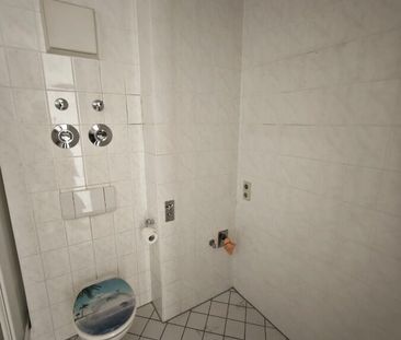 schöne 2-Raum Wohnung mit Balkon und TG-Stellplatz * ab sofort - Foto 1