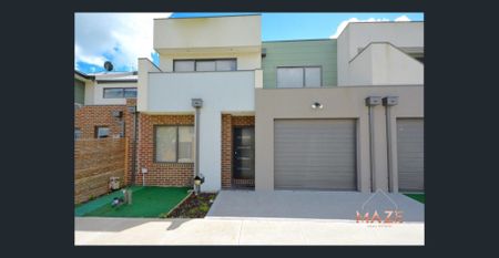 Lifestyle Ease with Shopping & Transport at Your Doorstep! - Photo 4