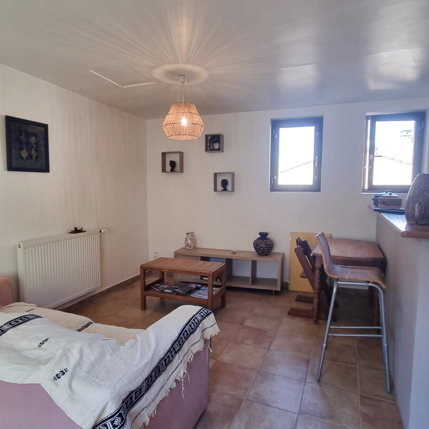 Location Appartement 4 pièces 68m² SOMMIERES 30250 - Photo 1