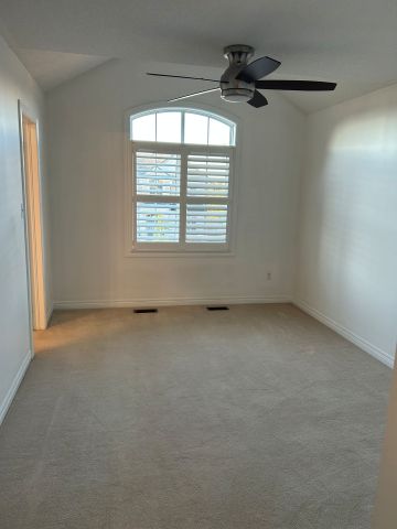 For Lease - 132 Mcknight Avenue, Hamilton, Ontario - Photo 3