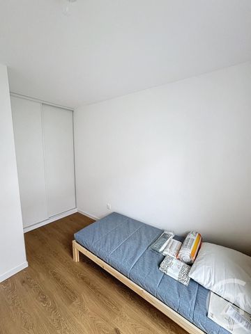 Appartement F4 À Louer 4 Pièces - 84,39 M - Photo 2