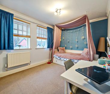 5 bedroom detached house to rent - Photo 1