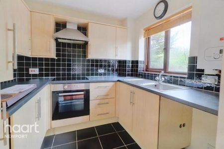 2 bedroom terraced house to rent - Photo 3