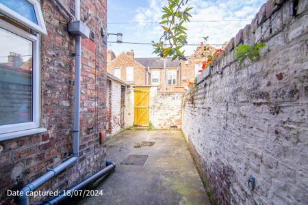 26 Gordon Street - Photo 3