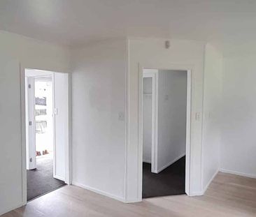 Beautiful Home in the Heart of Manurewa - Photo 4