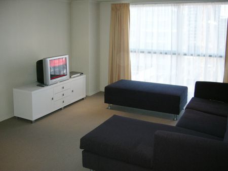 Large and Spacious - Photo 5