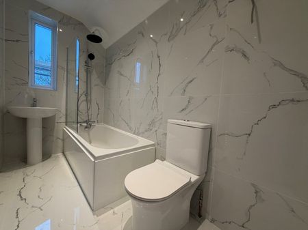 Chesterfield Road, Ashford, Surrey,TW15 - Photo 5