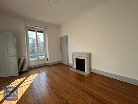 Location Appartement 5 pièces 129m² CHAMBERY 73000 - Photo 2