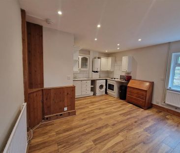 1 bedroom maisonette to rent - Photo 2