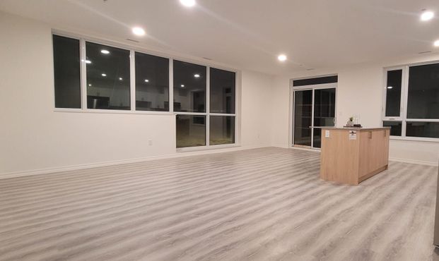 For Lease - 1098 Paisley Road Unit# 212, Guelph, Ontario - Photo 1