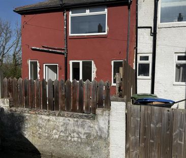 2 bedroom end of terrace house to rent - Photo 4