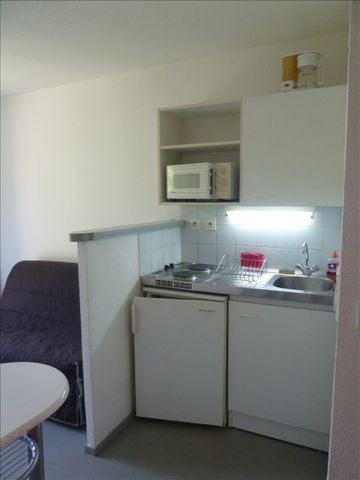 Location Appartement 1 pièce 17m² JACOB BELLECOMBETTE 73000 - Photo 3