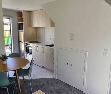 Winchester Street 1 Bedroom - Photo 2