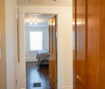 For Lease - 4046 Main Street, Niagara Falls, Ontario - Photo 3