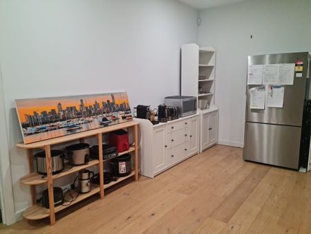 Hampton East - Photo 3