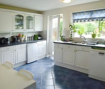 3 bedroom House To Let - Photo 5