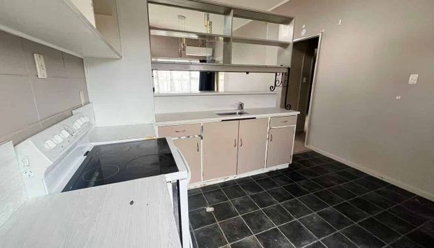 Charming Two-Bedroom Home in Trentham School Zone - Photo 1