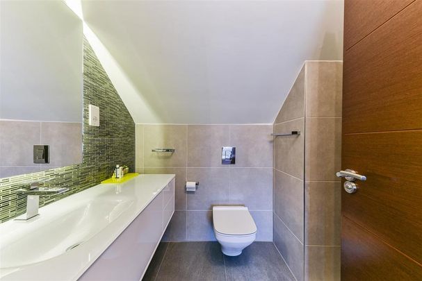 6 bedroom semi-detached house to rent - Photo 1