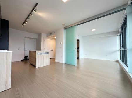 Luxury 1 Bed Condo | Brentwood Park | A/C • Views • Parking - Photo 2