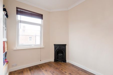 2 bedroom terraced house to rent - Photo 5