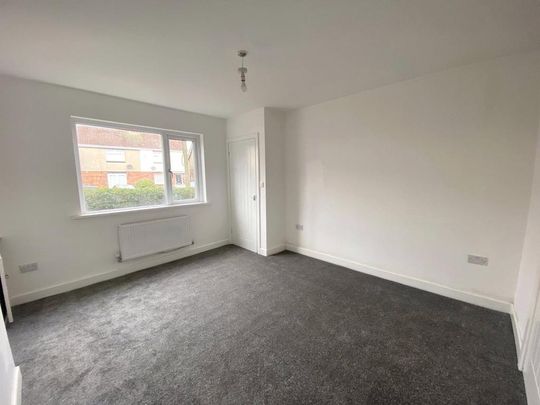 2 bedroom semi-detached house to rent - Photo 1