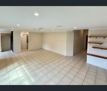 WALK TO BEACH- TOWNHOUSE, security, Lifestyle and Family! - Photo 5