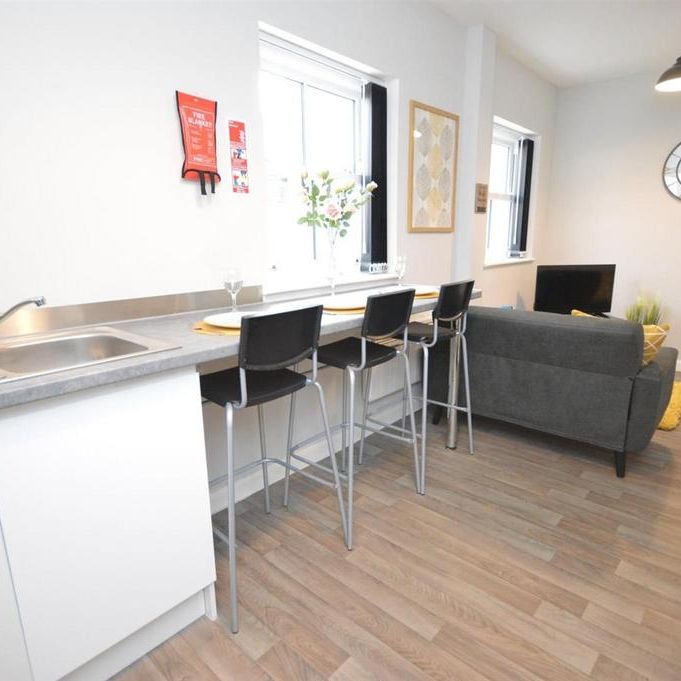 1 bedroom in a house share to rent - Photo 1