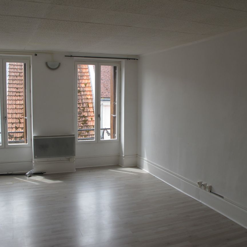 Location Appartement 2 pièces 43m² LA FERTE GAUCHER 77320 - Photo 1