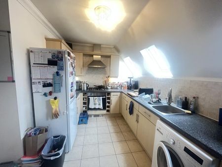 2 bedroom apartment to rent - Photo 4