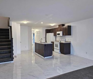 For Lease - 209 Woodmeadow Court, Kitchener, Ontario - Photo 3