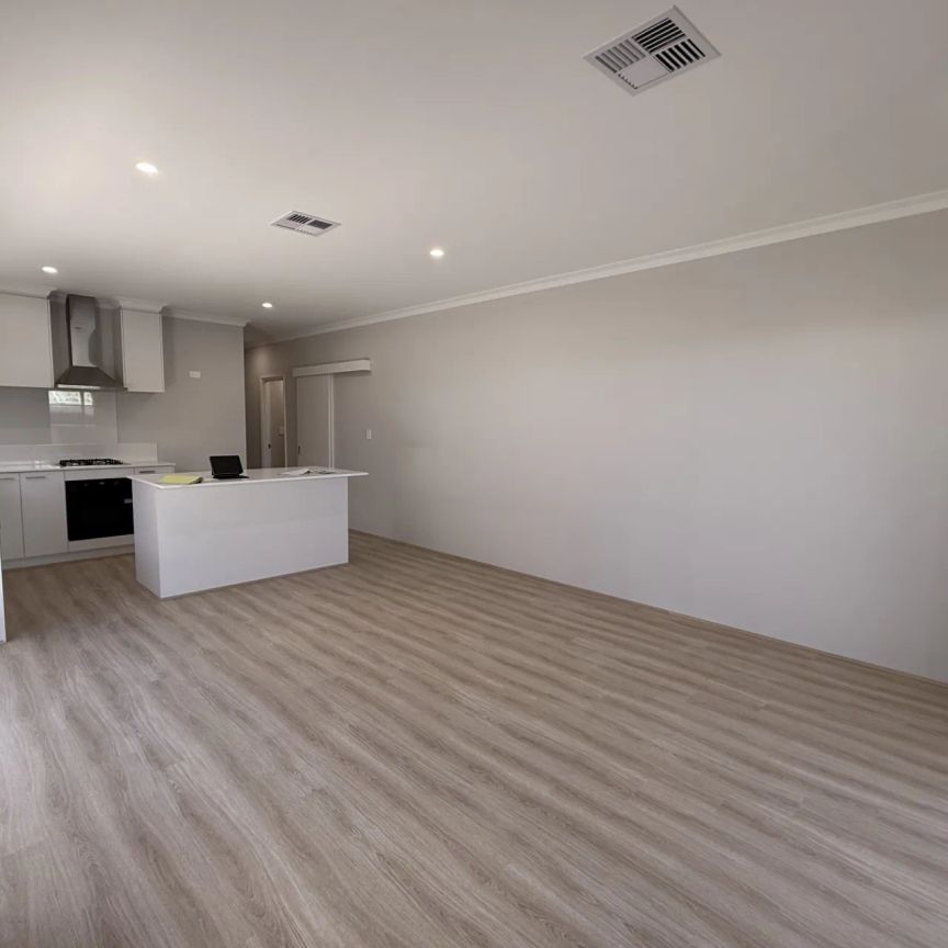 Brand New Coastal Living - Spacious 3 Bedroom, 2 Bathroom Home - Photo 1