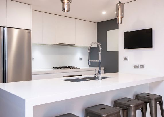 Tri-level Three Bedroom Terrace Residence - Photo 1