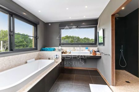 Arrière-pays cannois - Splendide villa contemporaine - Photo 5