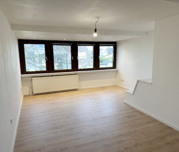 Düsseldorf-Stockum: 2-Zimmer-Einliegerwohnung mit Balkon! - Foto 1