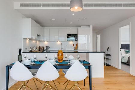 3 bedroom apartment at the heart of White City - Photo 3