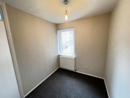 3 bedroom townhouse to rent - Photo 2