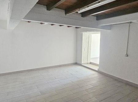 Coimbra, Lisbon - Photo 4