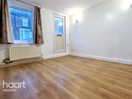 1 bedroom end of terrace house to rent - Photo 3