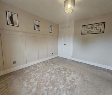 4 Glenfearna Gardens, Belfast, BT17 0YB - Photo 3