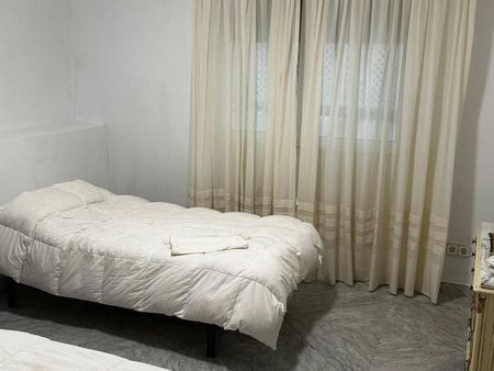 Luxury Flat for rent in Puerto Banus, Spain - Photo 2