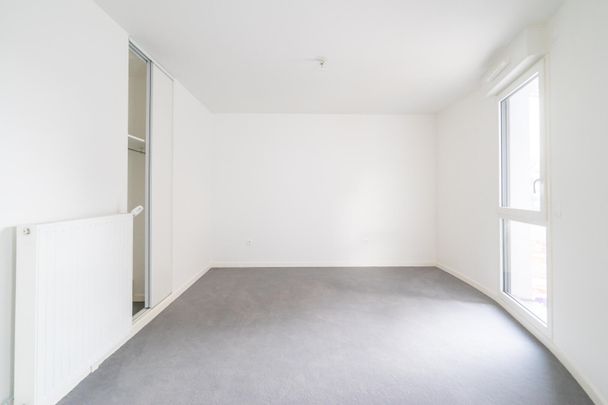 location Appartement F2 DE 48.2m² À MASSY - Photo 1