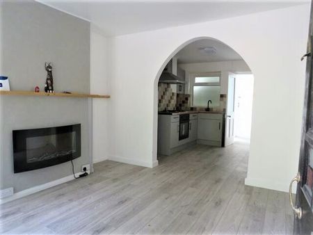 Cambridge Road - Photo 2