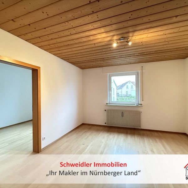 Zentral gelegene 2,5-Zimmer-Wohnung mit Einbauküche & Balkon in Röthenbach - Photo 1