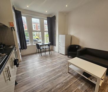 1 bedroom flat to rent - Photo 2