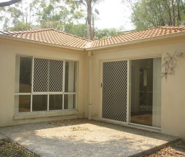 QUIET & PEACEFUL LOCATION!! Large Four (4) Bedroom Family Home in Q... - Photo 4